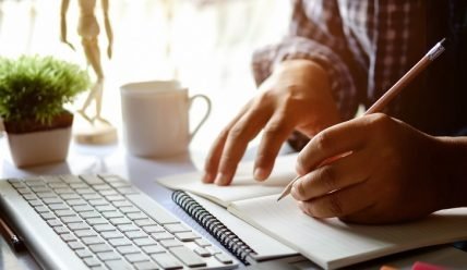 Как зарабатывать деньги на написании статей в интернете: руководство