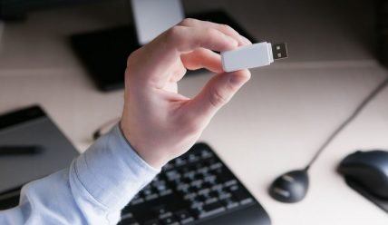 Как получить усиленную квалифицированную электронную подпись