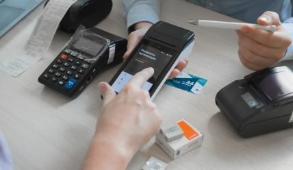 Как зарегистрировать онлайн-кассу в налоговой: пошагово