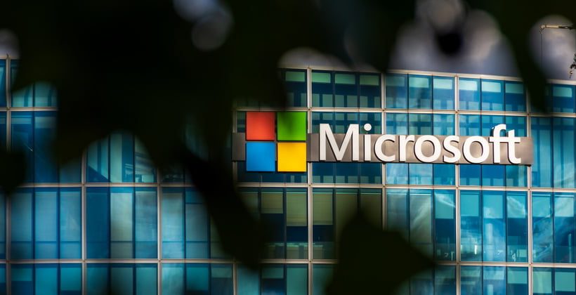 Стоит ли покупать акции Microsoft?